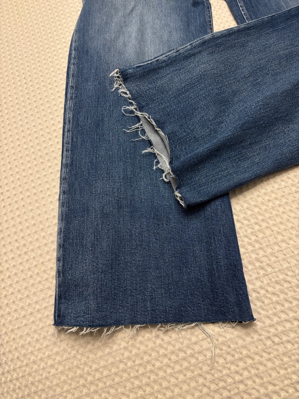 Lucky Brand Faded Blue Wide-Leg Jeans - Picture 4 of 5